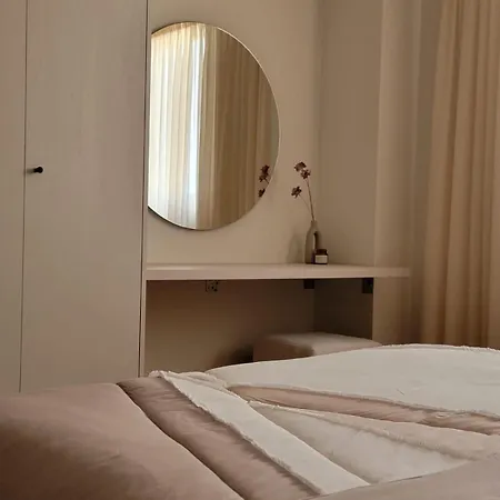 Gems Living Apartment *