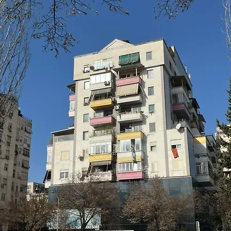 Apartment Gems Living